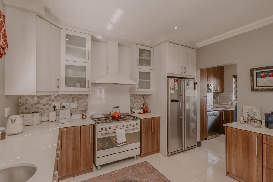4 Bedroom Property for Sale in Zevenwacht Country Estate Western Cape